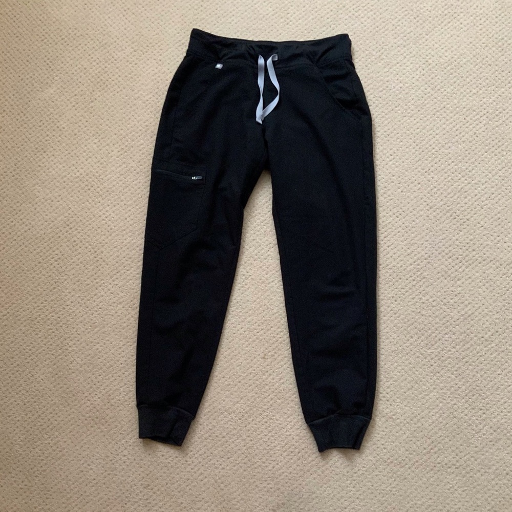 Figs Petite Black Jogger Bottoms